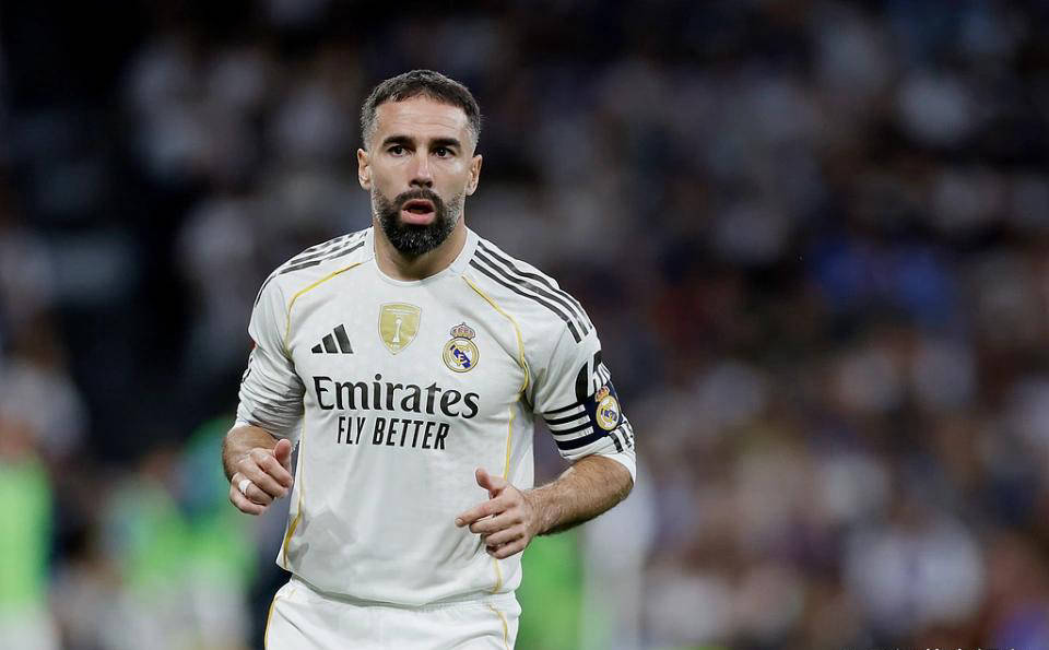 耻辱崩盘！皇马惨遭西乙保级队淘汰，队长主动背锅，换帅真是临时救火？